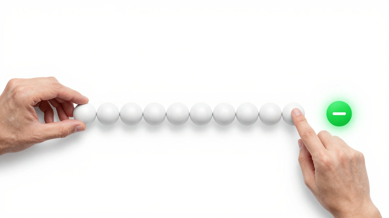 Принцип работы пула объектов: объекты берутся из очереди и возвращаются после сброса состояния.